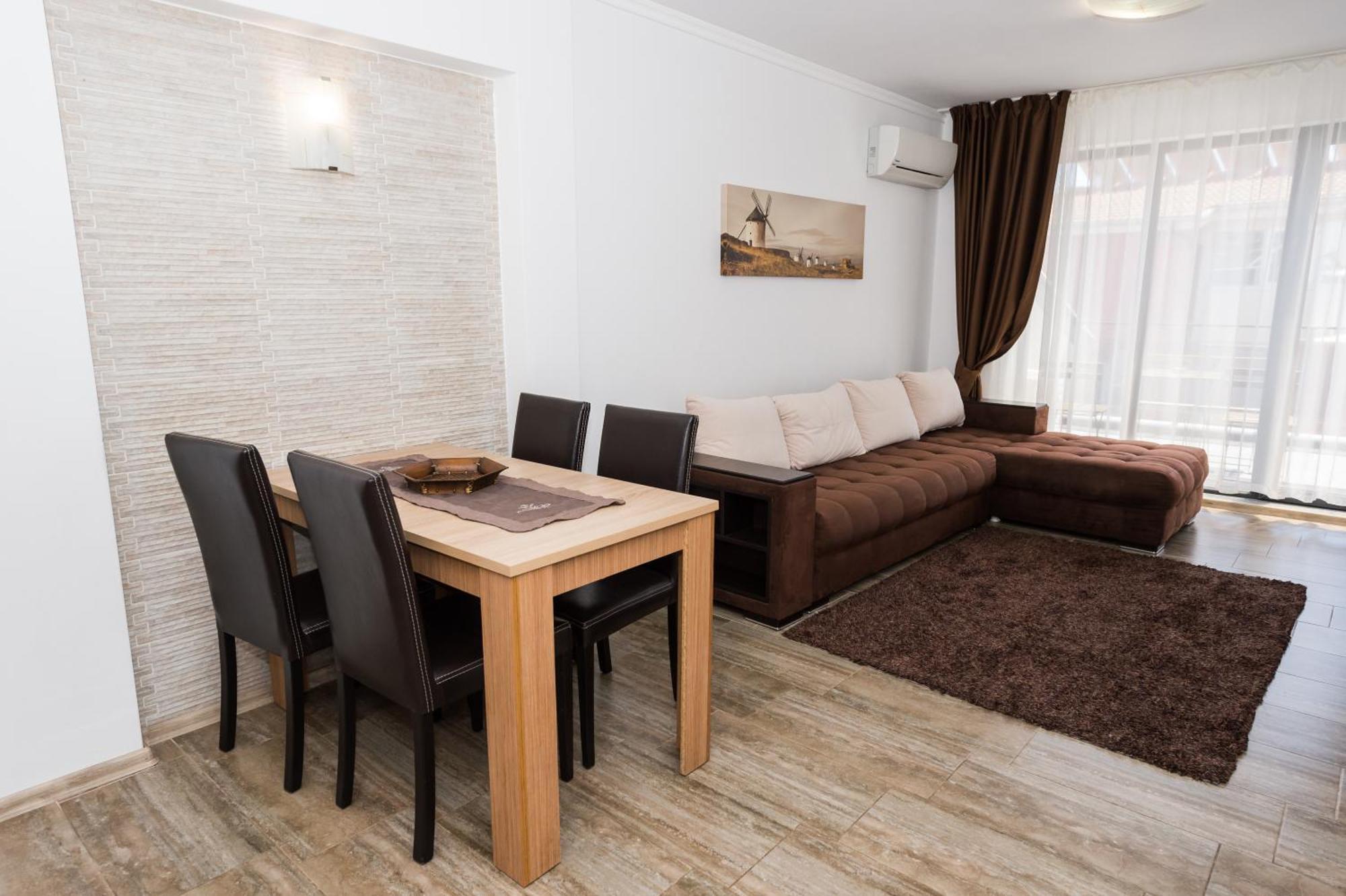 Polina Beach Sozopol Bilik gambar